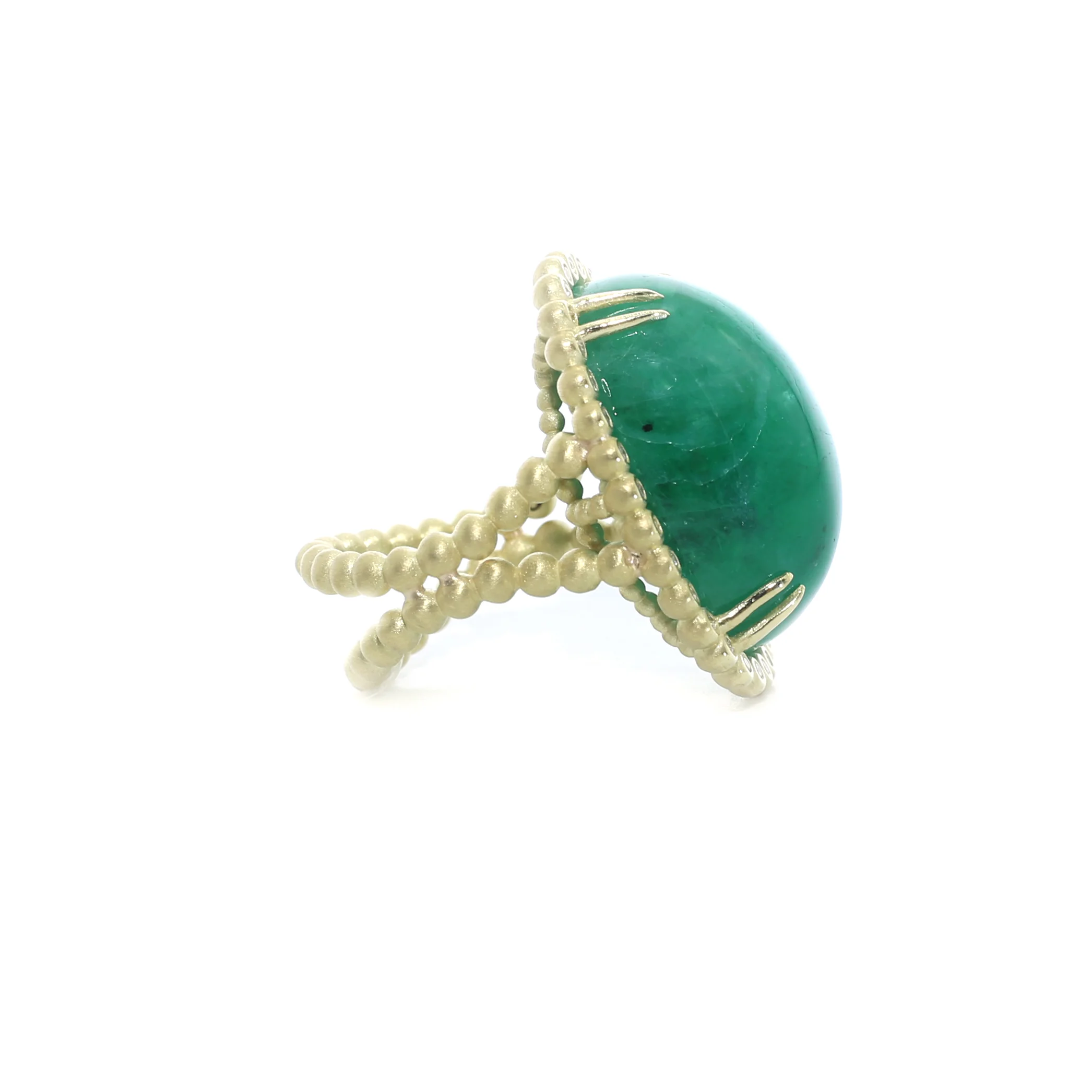 cabochon_emerald_ring_yellow_gold.jpg