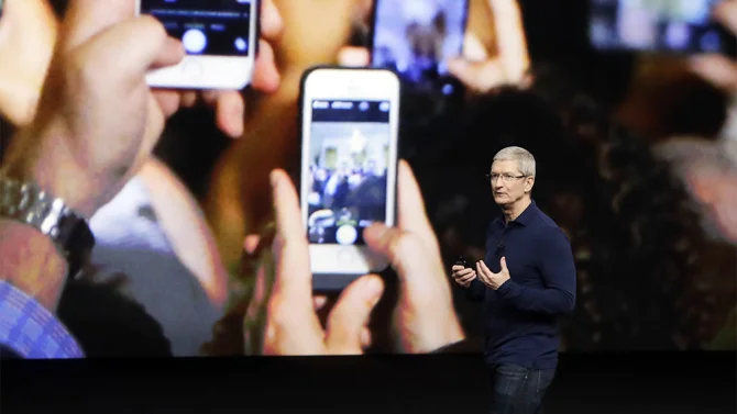 iphone-7-tim-cook.jpg