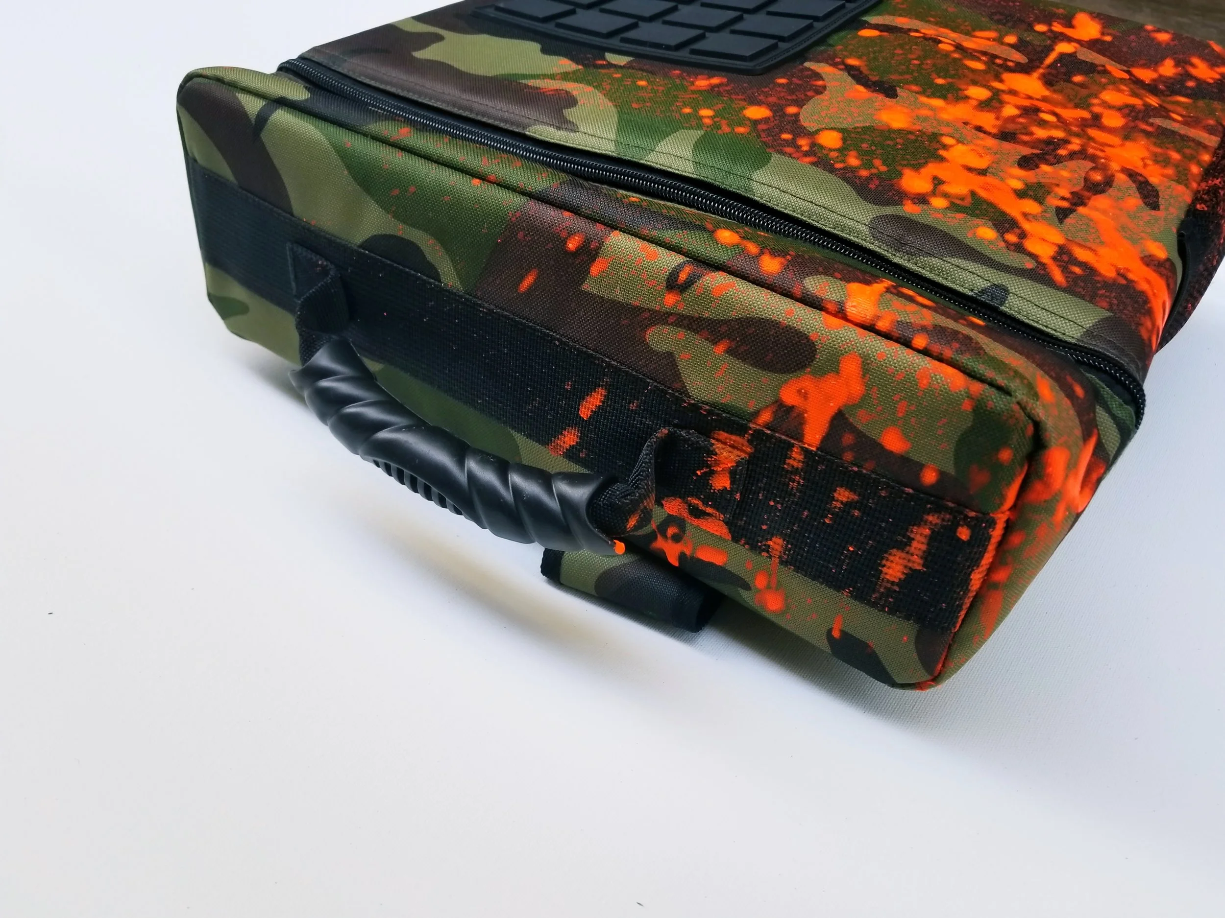 SOUN BAG X ALAPHIA HARRIS