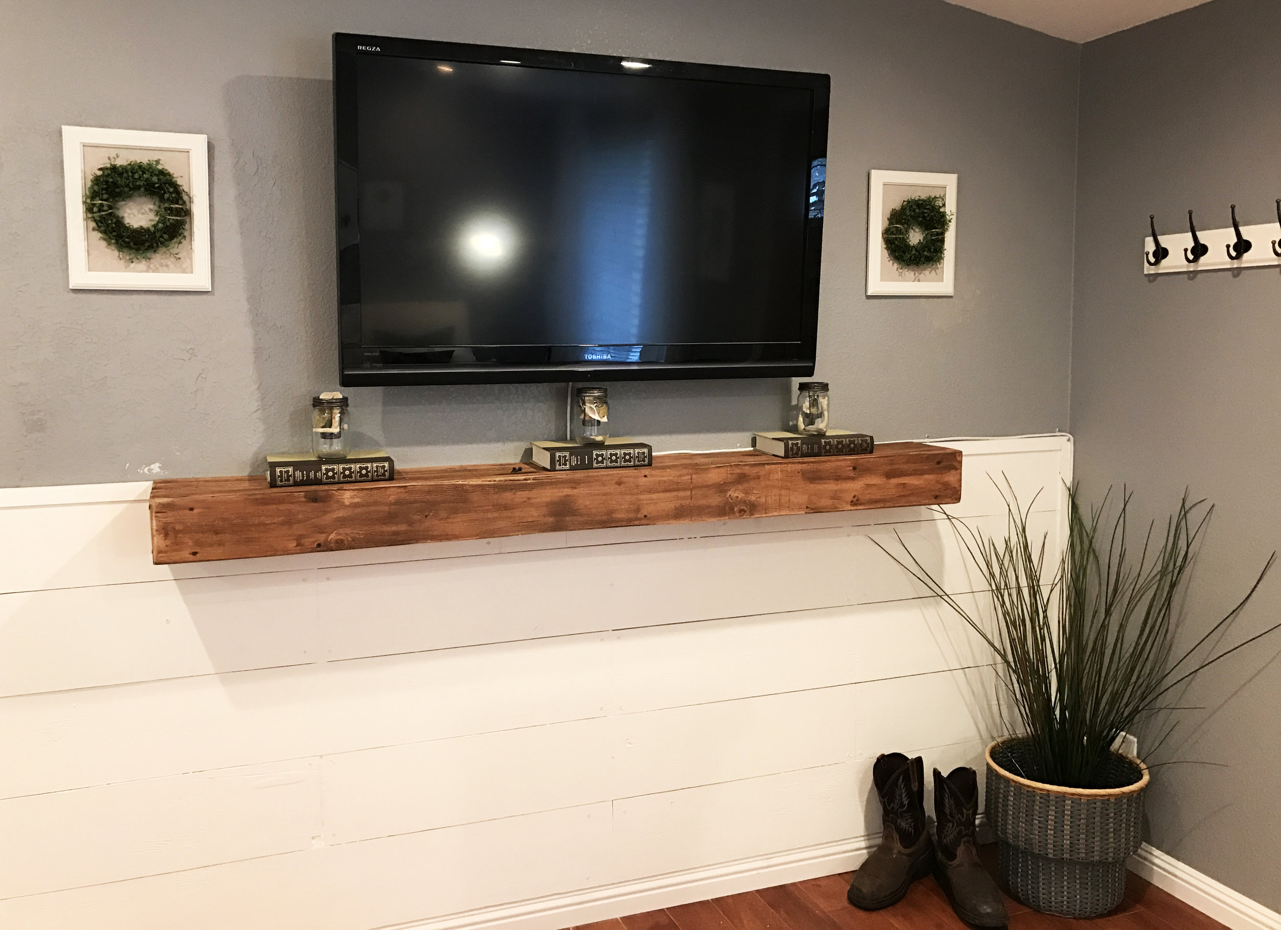  The mantle was a feature of the home that really tied the entire space together. It was custom built and tied in the wood accents in the home.&nbsp; 