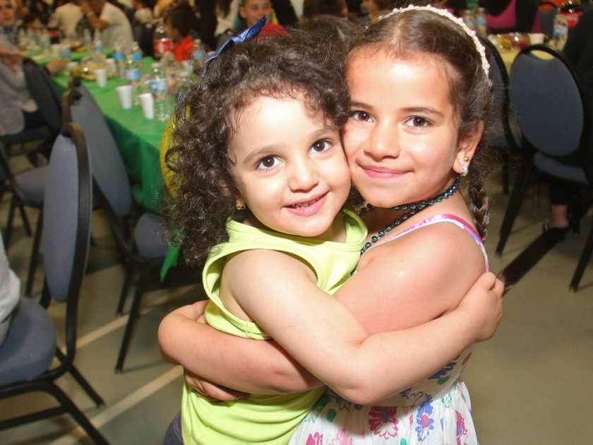 Syrian refugees celebrate first Ramadan in Canada
