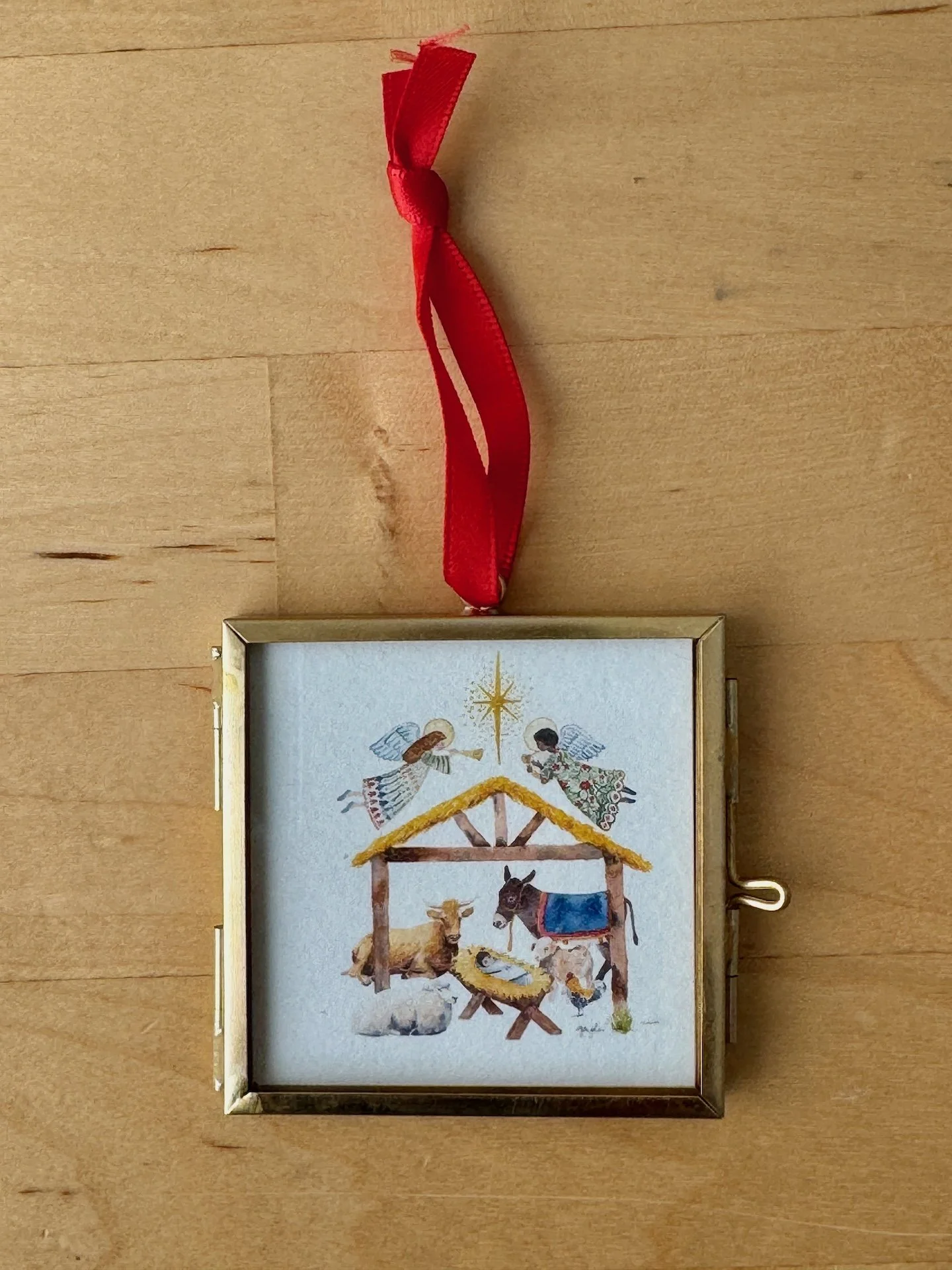 mini-ornament-brass-frame.jpeg
