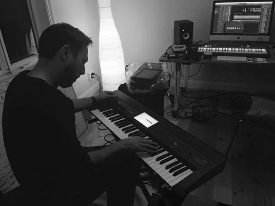 Recording keys on Sarah with LA Sven Lundholm