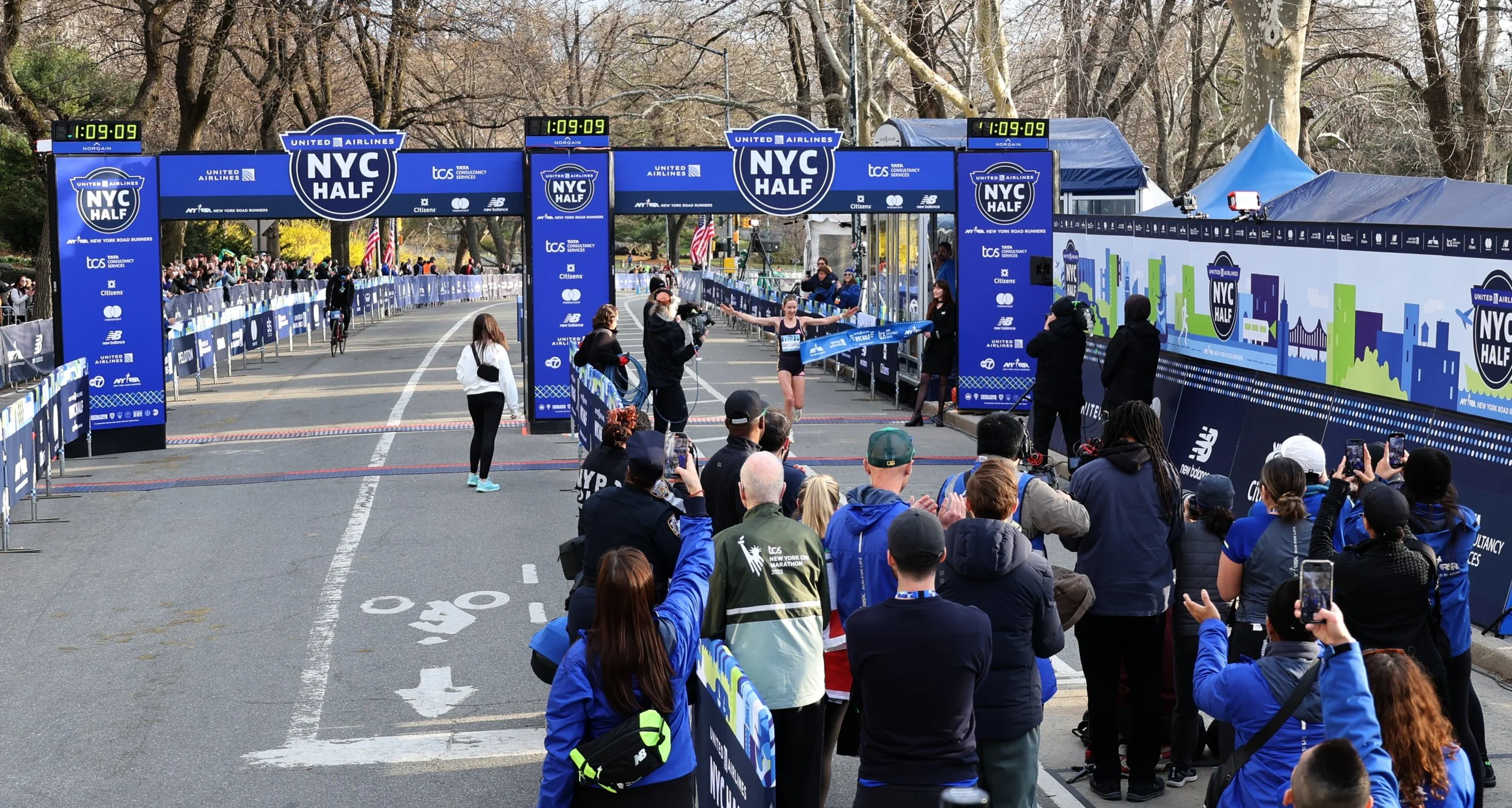 NYC-Half-Marathon-Custom-Signage.JPG