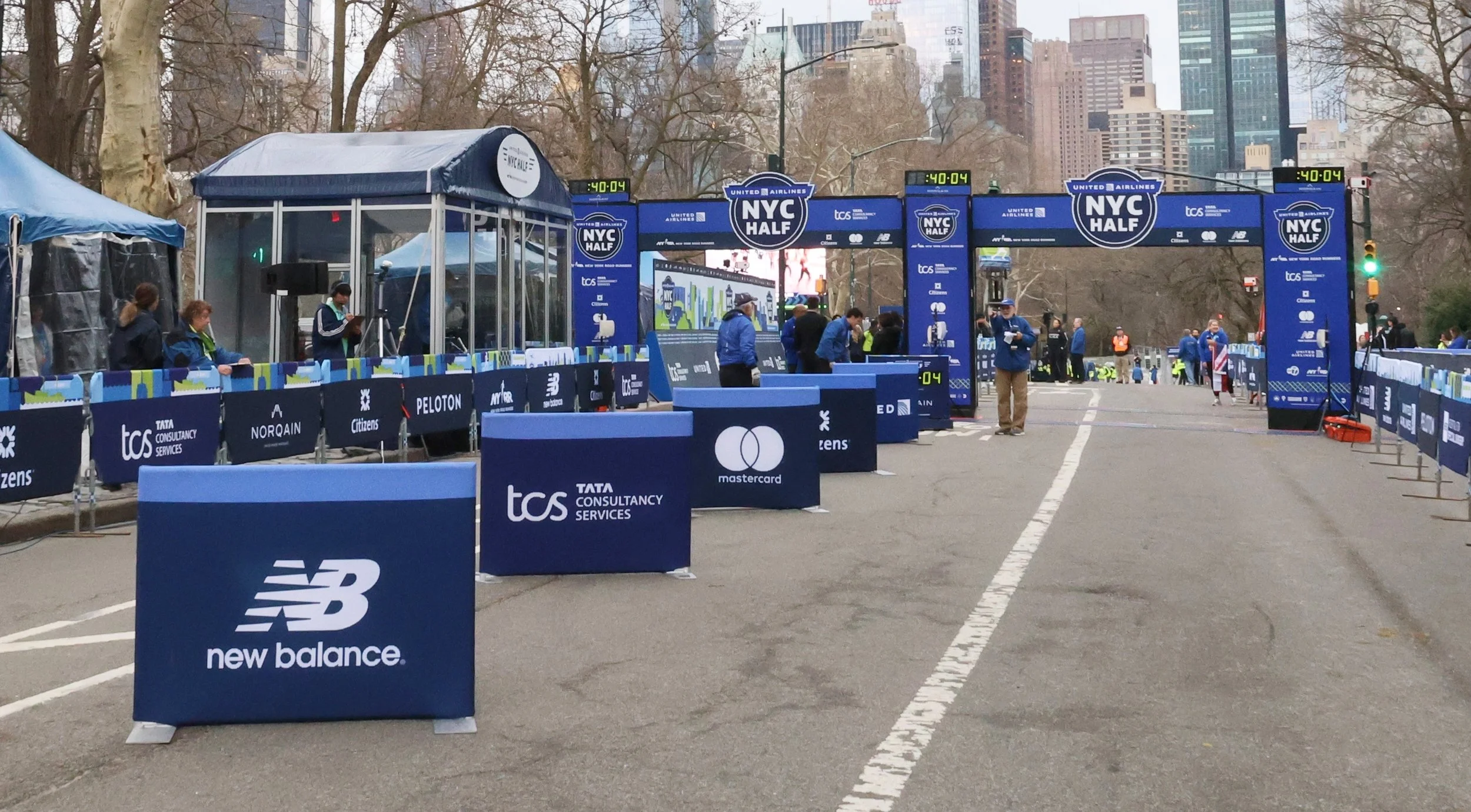 NYC-Half-Marathon-Custom-Signs-APCG.JPG