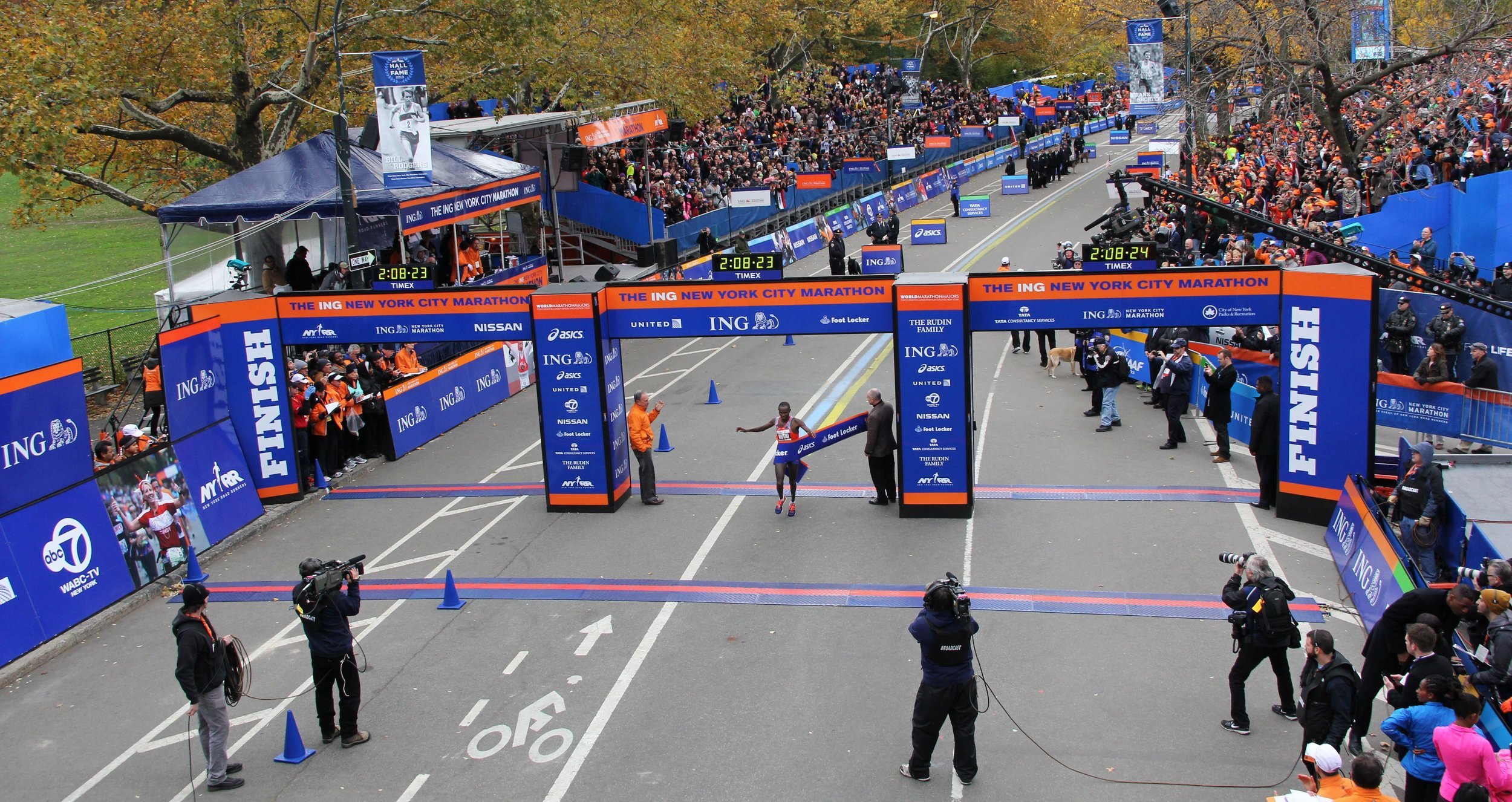 NYC-Marathon-Signage-System-APCG.JPG