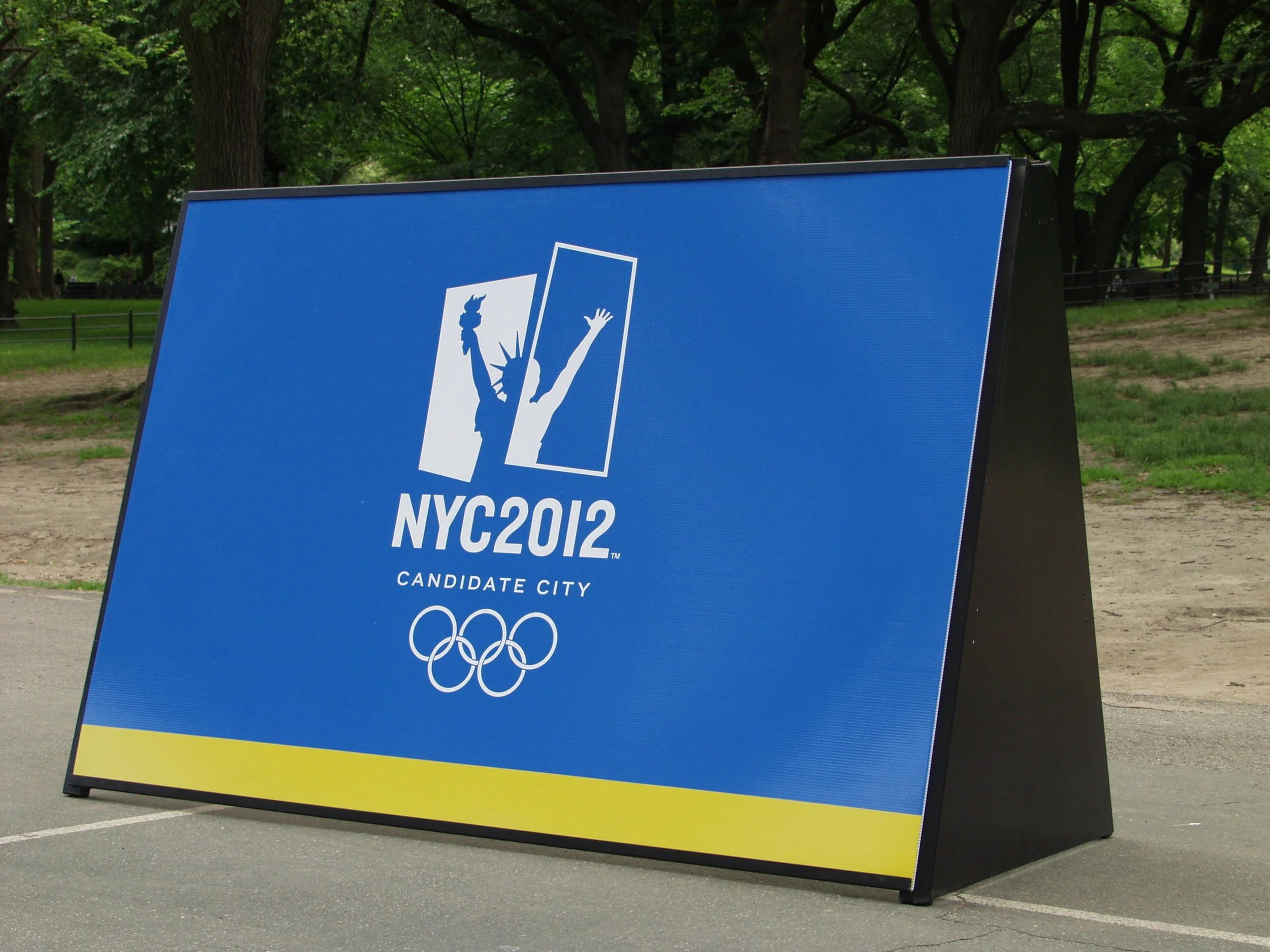NYC-2012-Olympic-Bid-Walls.JPG