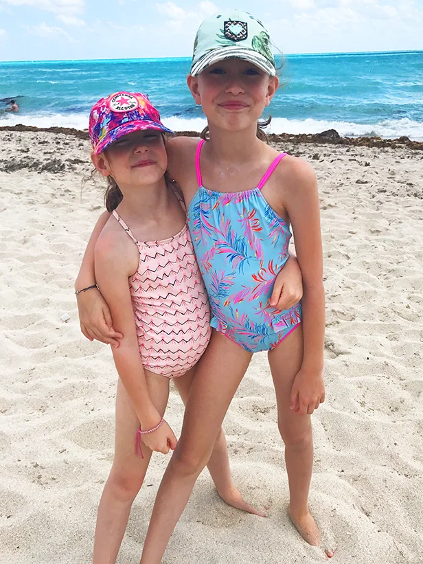 Eva and Ines Beach babes in Soft Gallery and Le Big
