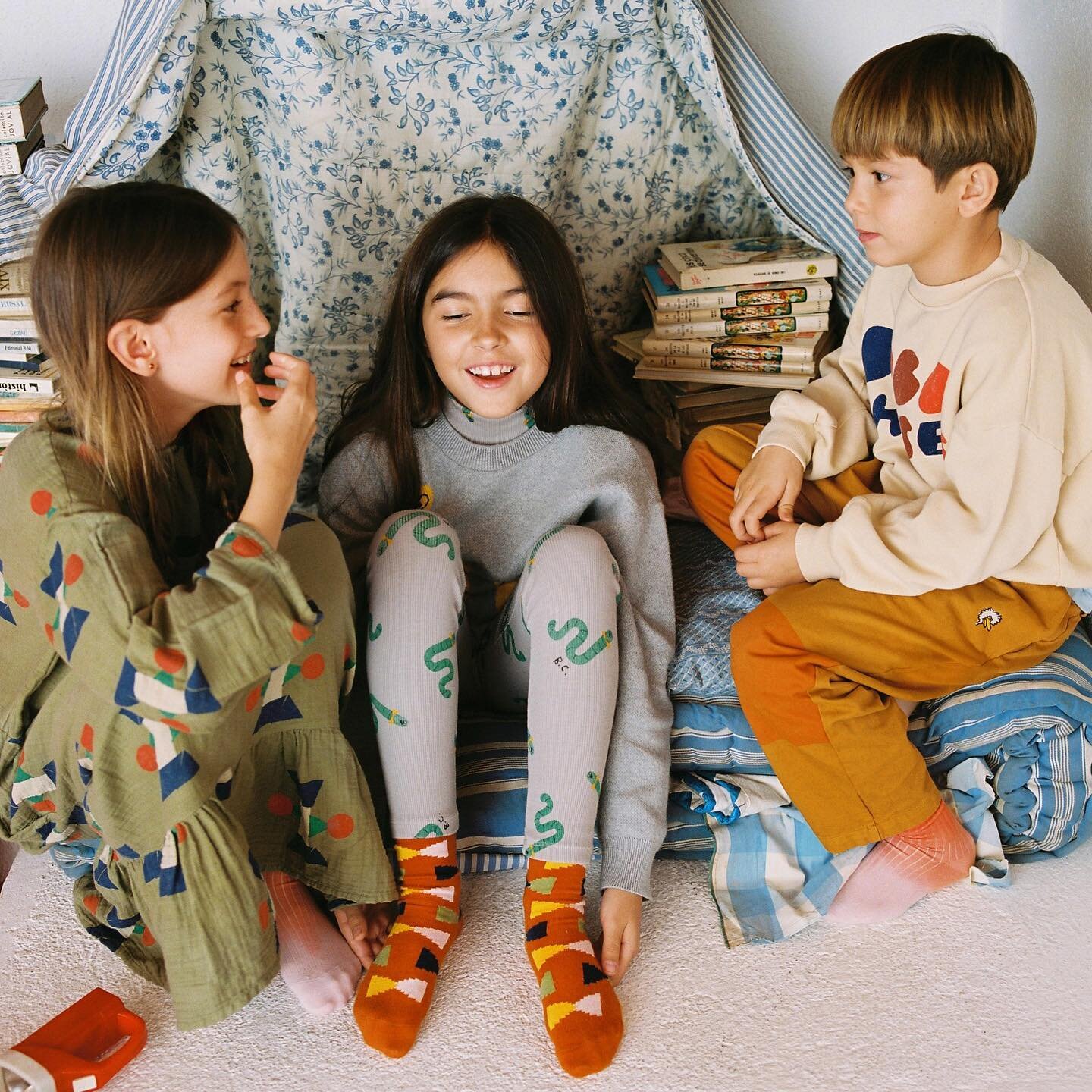 New styles from the Bobo Choses AW21 collection, Talking Bobo, are now available!

DM us to find your nearest @_bobochoses_ retailer 💛

#bobochoses #bobochosestalkingbobo #bobo #aw21 #drop2 #awfashion #kidsfashion #sustainablefashion #sustainablesty
