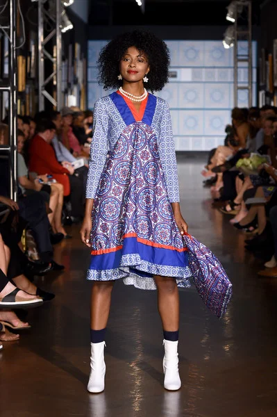 22 Marisol+Deluna+NYFW+Runway+Show+g7z4VSXBPWYl.jpg