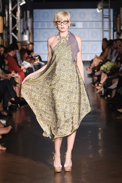 Marisol+Deluna+NYFW+Runway+Show+42kPoFysVPKl.jpg