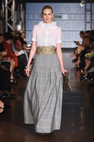 53 Marisol+Deluna+NYFW+Runway+Show+k9TI9c7KZ52l.jpg