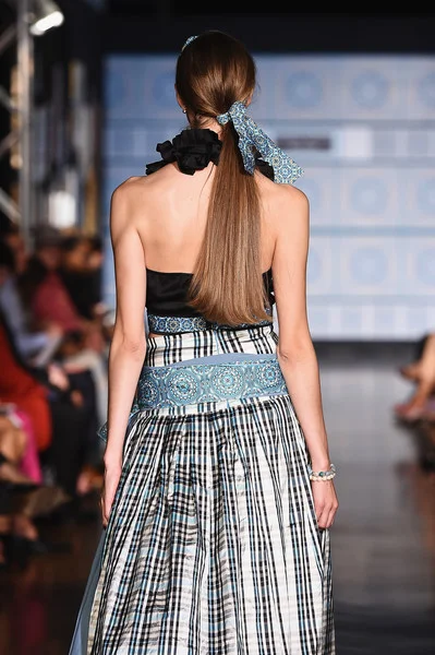 54 Marisol+Deluna+NYFW+Runway+Show+BHMLNV9xCVQl.jpg