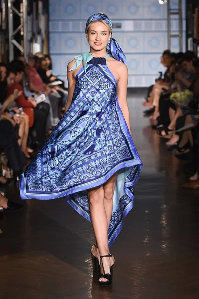 Marisol+Deluna+NYFW+Runway+Show+iYedmbxWXsjl.jpg