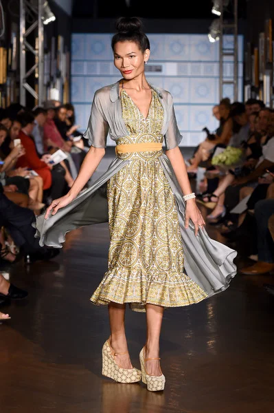 Marisol+Deluna+NYFW+Runway+Show+jwIRmBw7Zkrl.jpg
