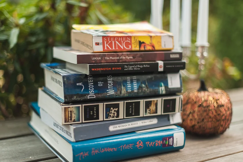 fallhalloweenbooks_019.jpg