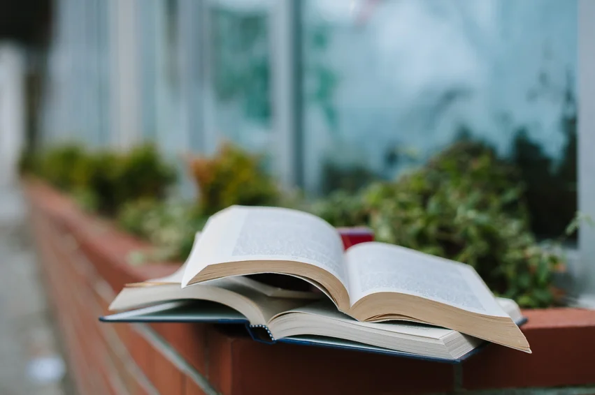 SariBookClub_017.jpg