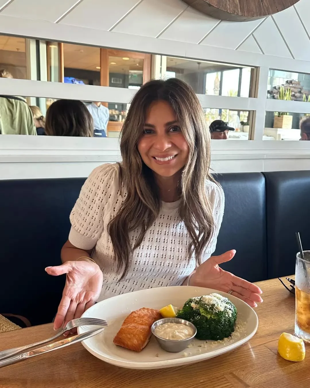 You can&rsquo;t buy happiness, but you can go to Coastal Kitchen, and isn&rsquo;t that basically the same thing? 🎣💙 

#danapointeats #coastalbites #nationalseafoodmonth