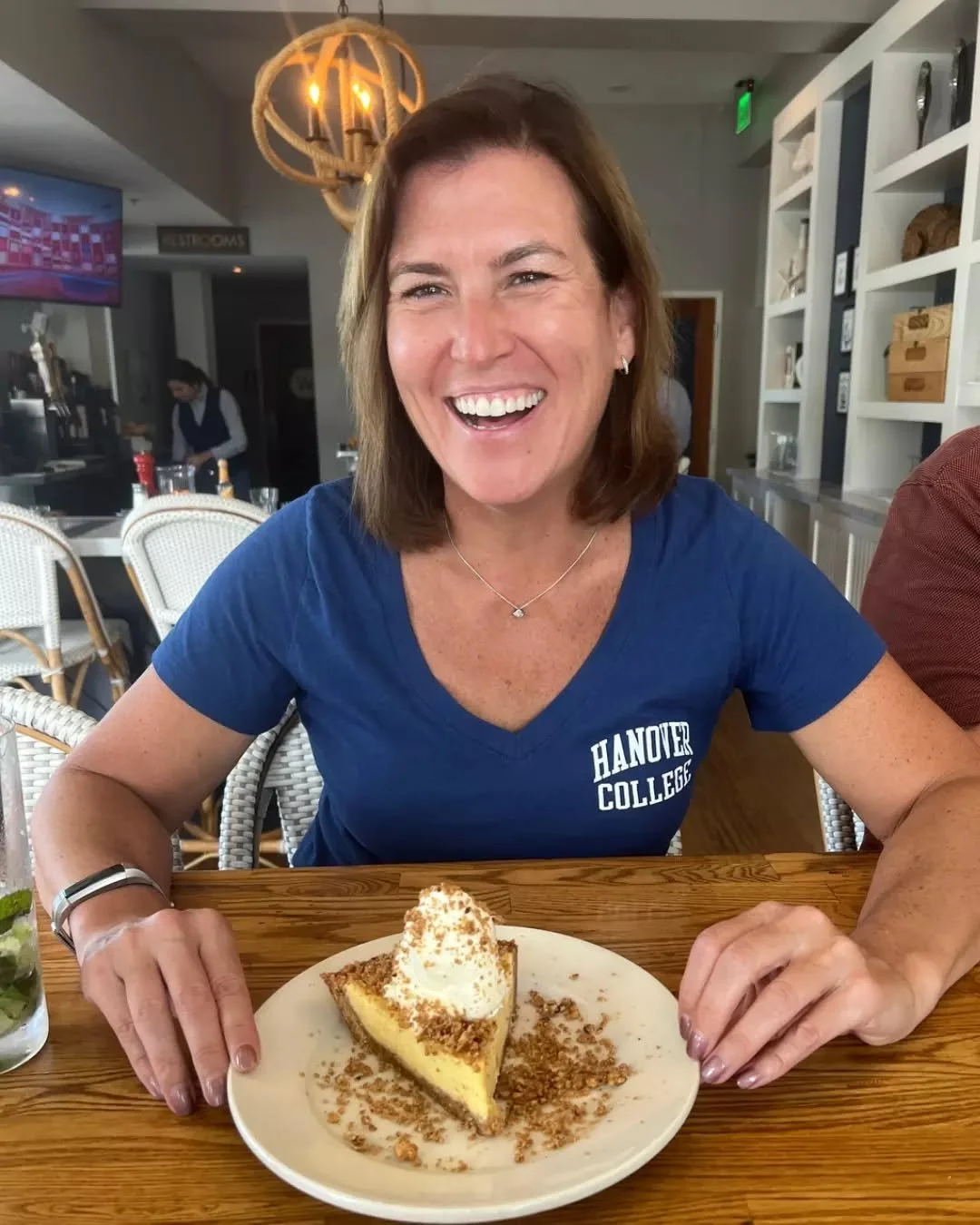 Just a little something to take the edge off for National Dessert Day&nbsp;🍰

#coastalkitchendanapoint #nationaldessertday #danapoint