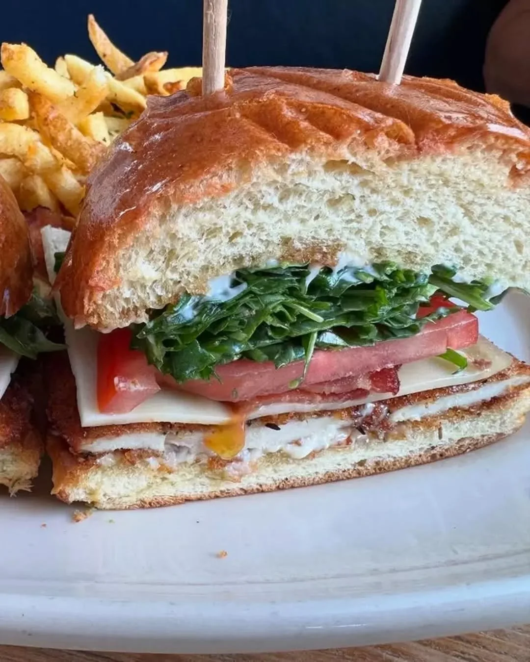Happy National Sandwich Day! Celebrate this amazing holiday with a top-notch sandy by the sea.&nbsp;🌊

🍽️ Chicken BLT | crispy chicken, Swiss cheese, mayonnaise, smoked bacon, arugula, and tomato.

🍽️ French Dip |&nbsp;thinly sliced prime rib, gri