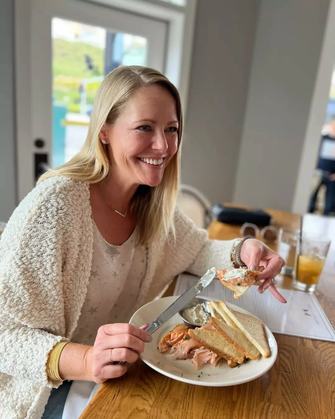 Every bite brings a smile &mdash; we&rsquo;ve seen it happen. 😋✨

#coastalkitchen #danapointeats #oceats