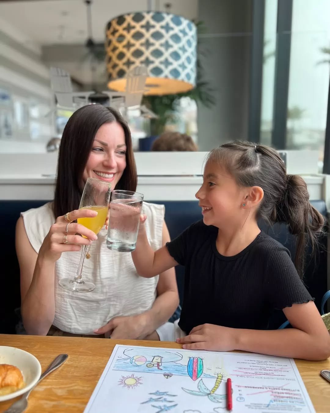 Our favorite sound? Clinking glasses at the start of the weekend.&nbsp;🥂 

#coastalkitchen #cheers #danapointeats