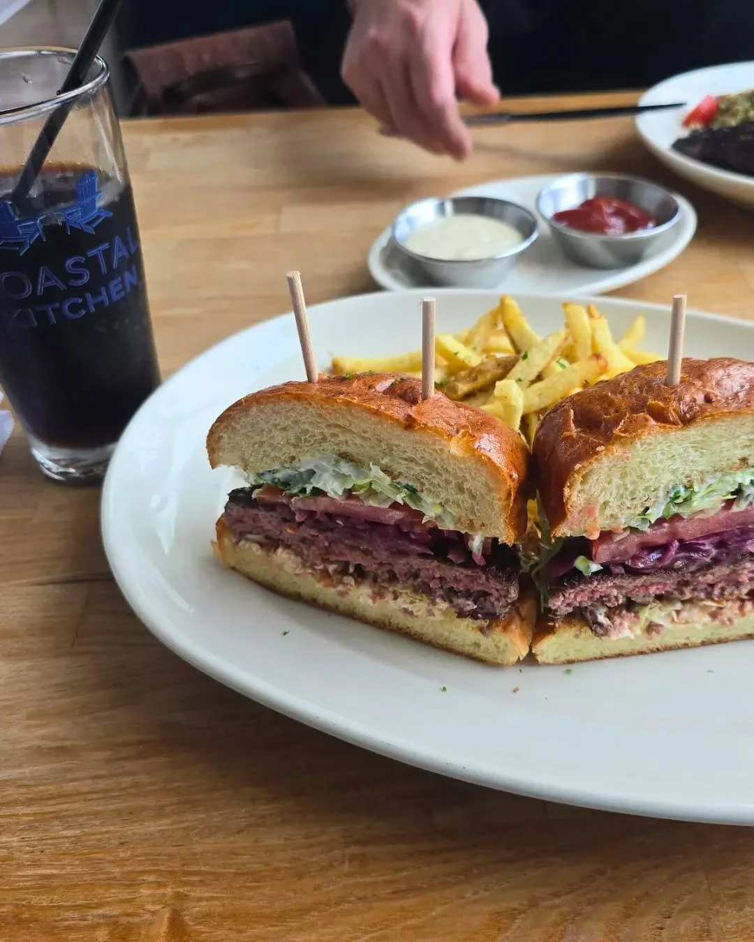 A classic done right. 🍔

Cheeseburger │ hickory sauce, mayonnaise, pickled red onions, cheddar, lettuce, tomato, and pickles 

📸: Sophia M. Google user

#CoastalKitchen #FoodLifestyle