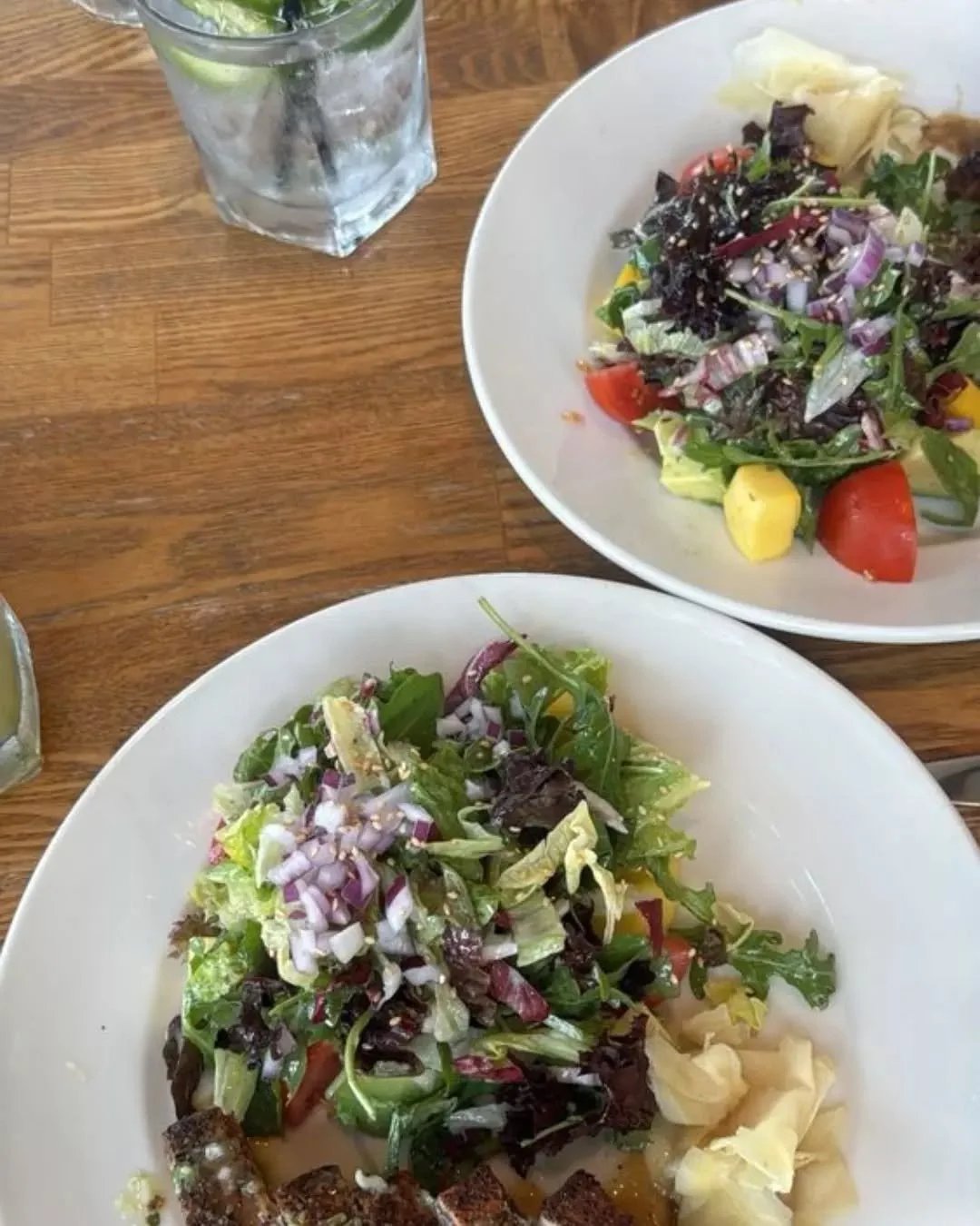 #1 for a reason! 🥇

Perfectly rare Ahi Tuna, served with a plenty of vibrant greens &mdash; it doesn't get better than that. 🐟

Seared #1 Ahi Tuna Salad ┃Mixed greens, mango, tomatoes, red onion, avocado, sesame seeds, and house vinaigrette.

📸: N