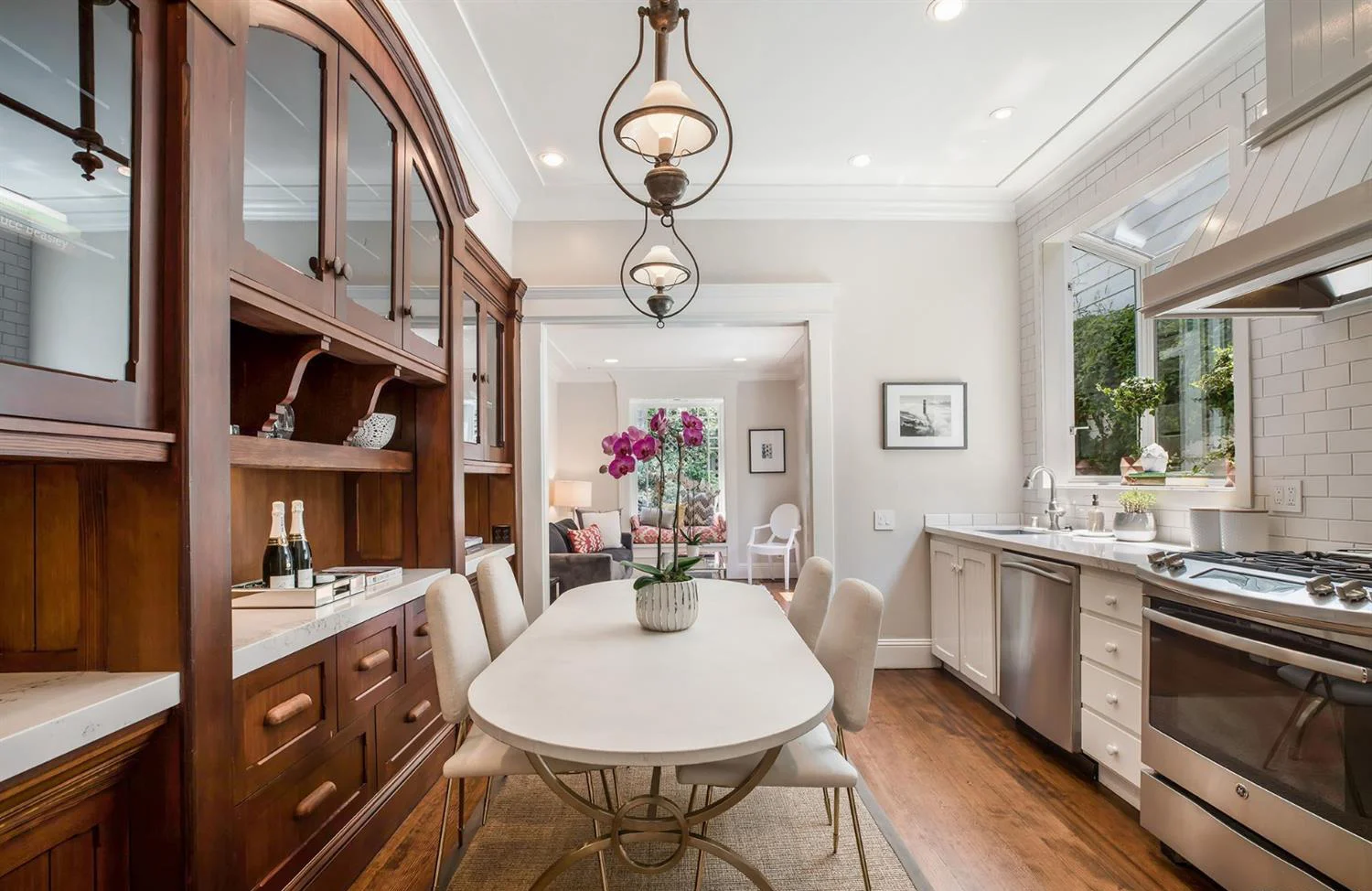Kitchen-1-crop.jpg
