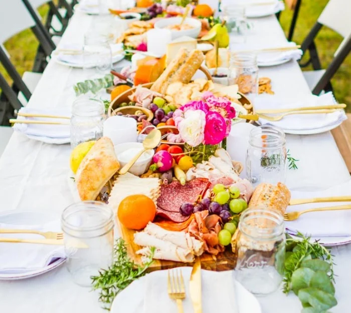 How to throw a fabulous Italian wine and cheese party