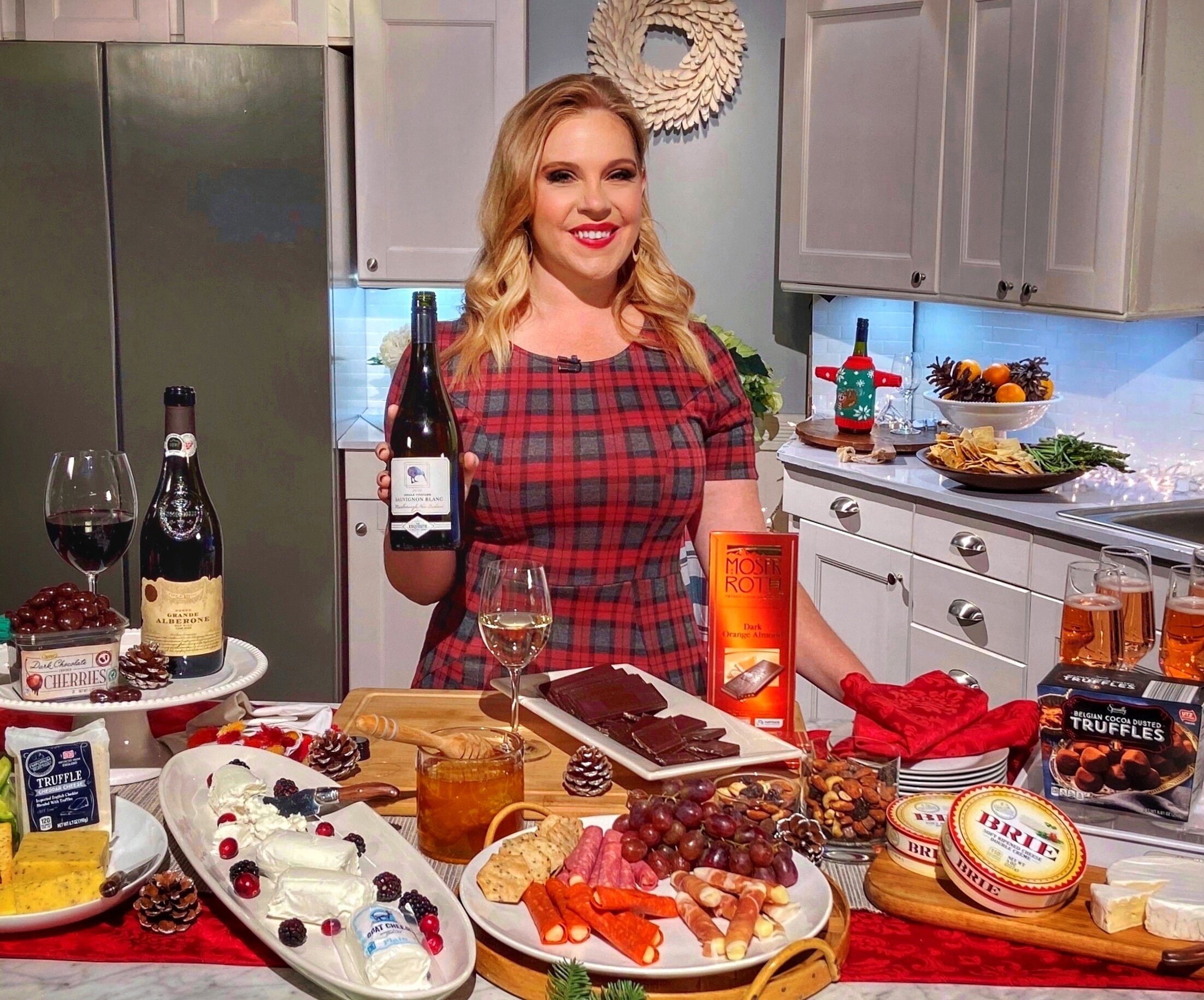 Holiday Party Pairings With ALDI