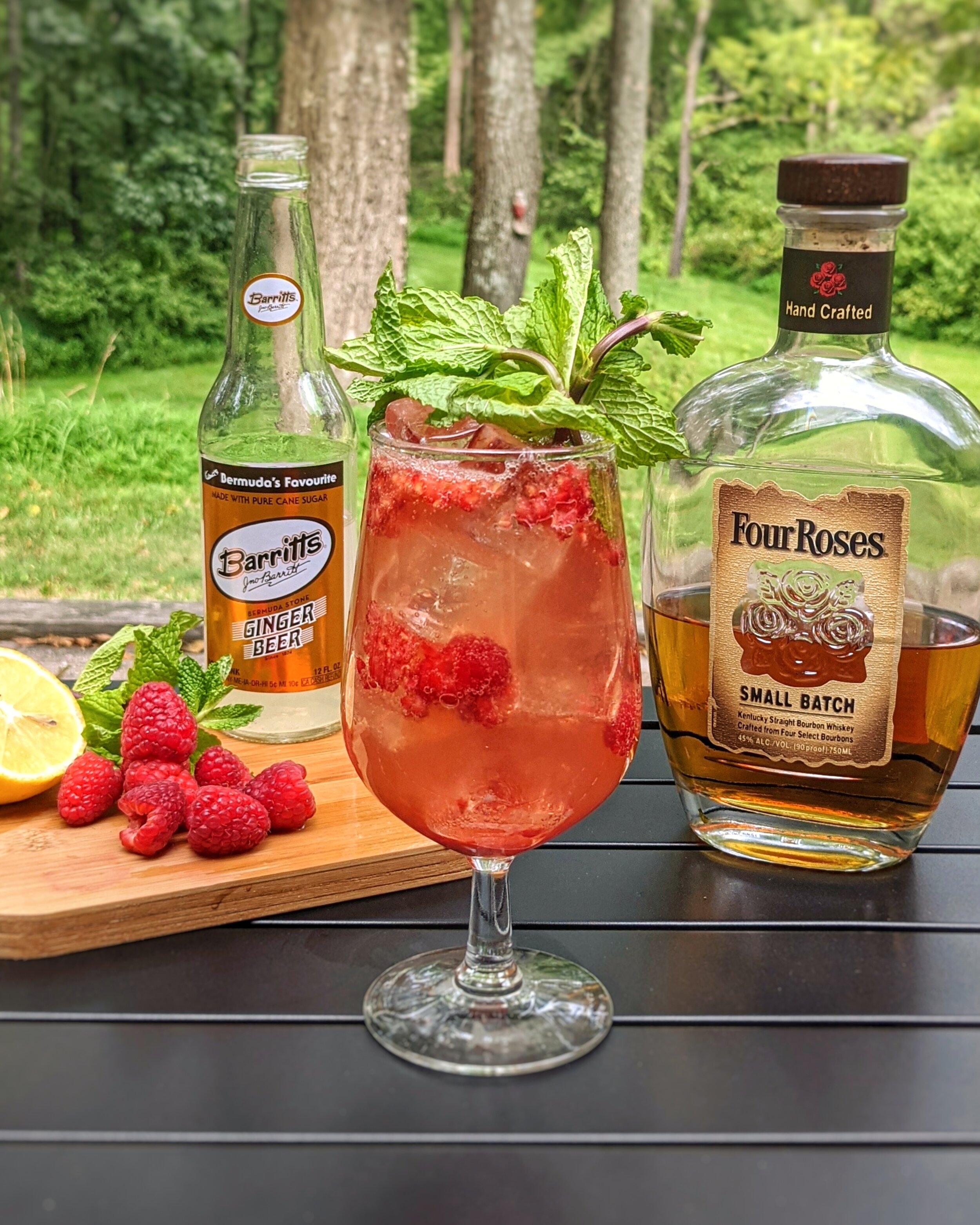An Easy and Delicious Summer Cocktail