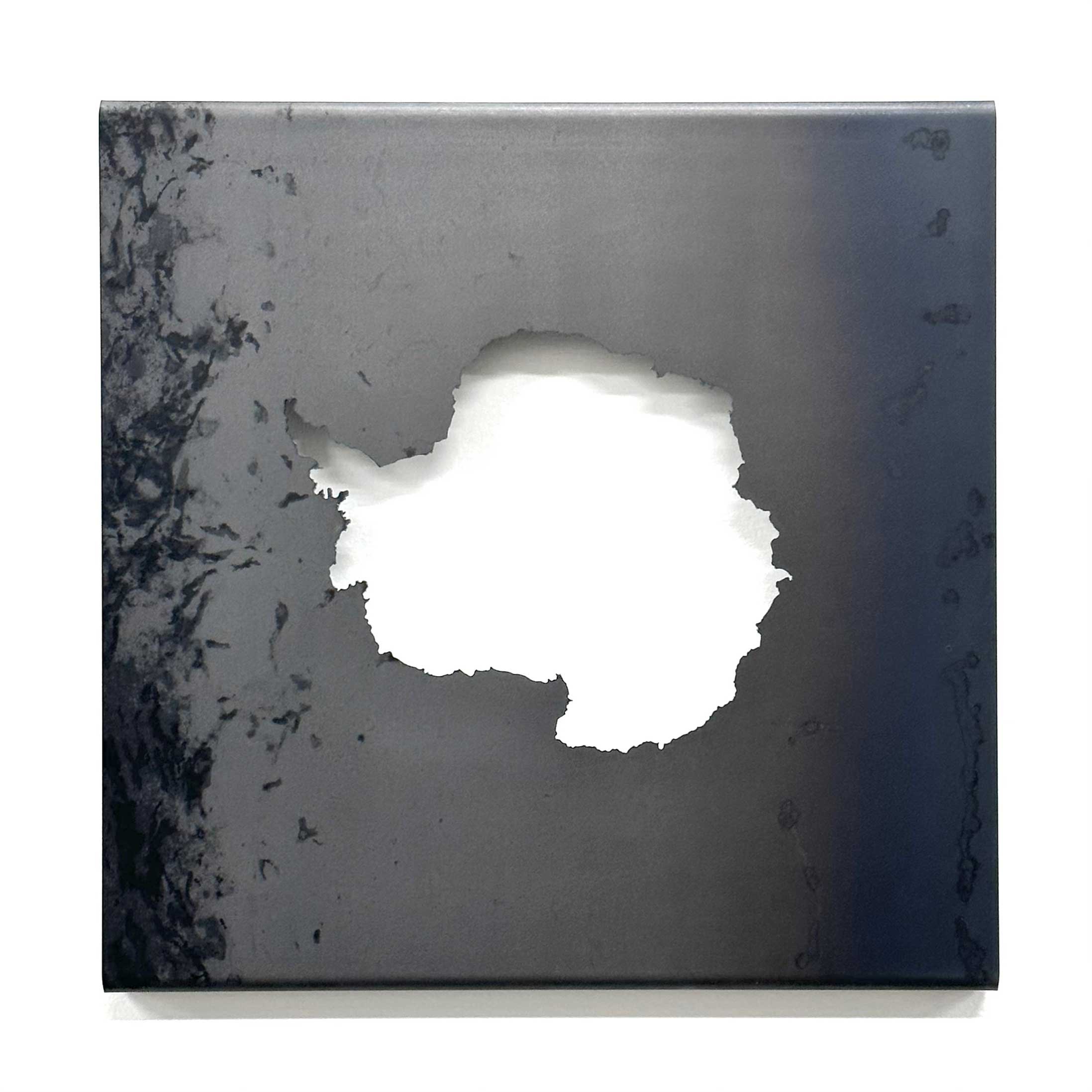 James Kennedy_Artwork_Steel Sculpture_antarctique_30 x 30 cm (12 x 12 in)_Nox_1.jpg