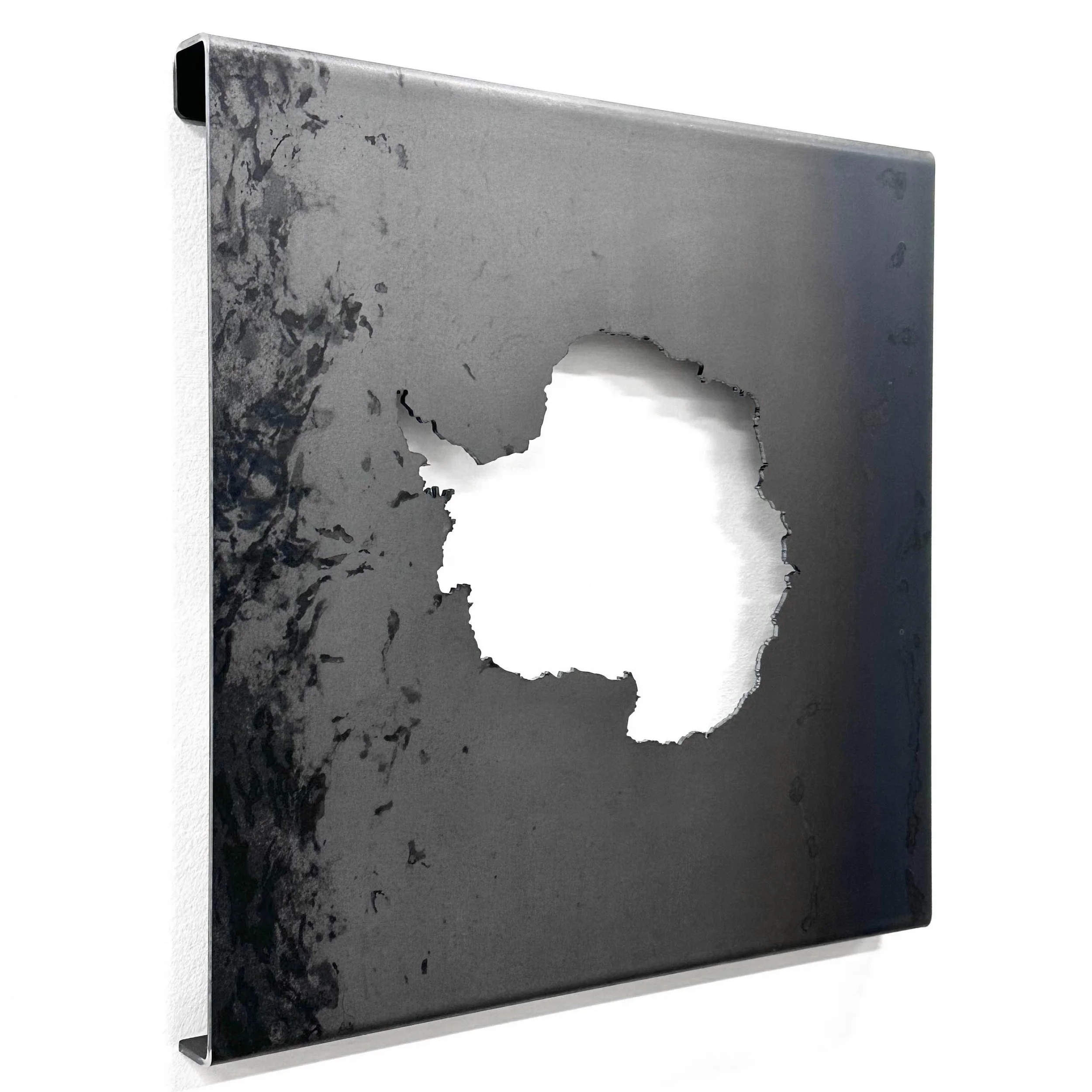 James Kennedy_Artwork_Steel Sculpture_antarctique_30 x 30 cm (12 x 12 in)_Nox_2.jpg