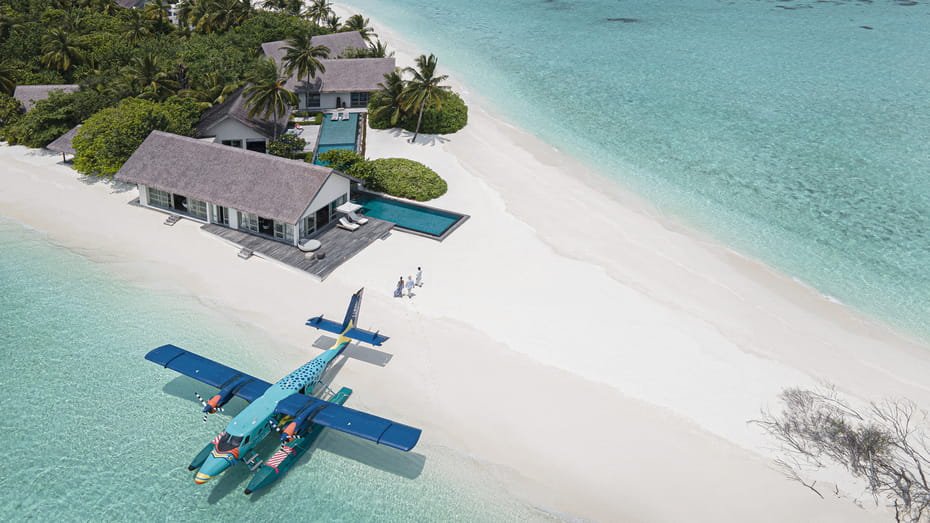 FSLG Private Island seaplane.jpg