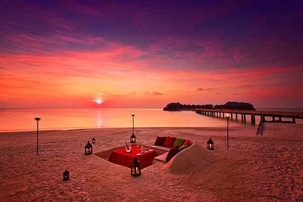 HF Private Beach Dinner.jpg