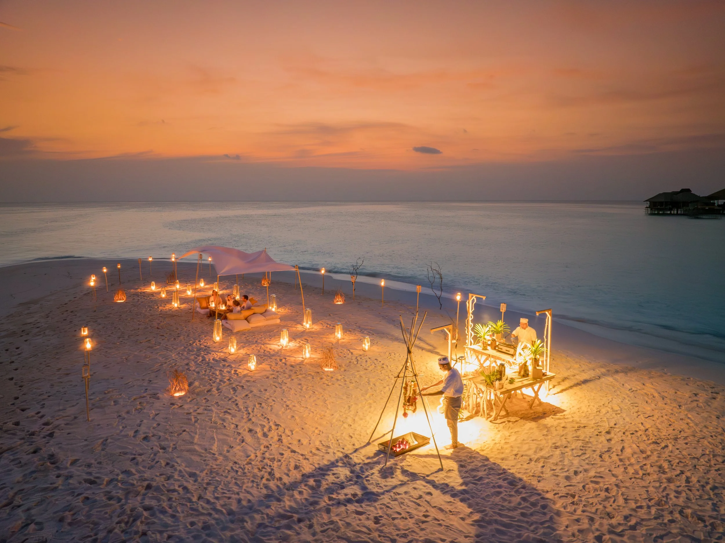  Destination Dining 