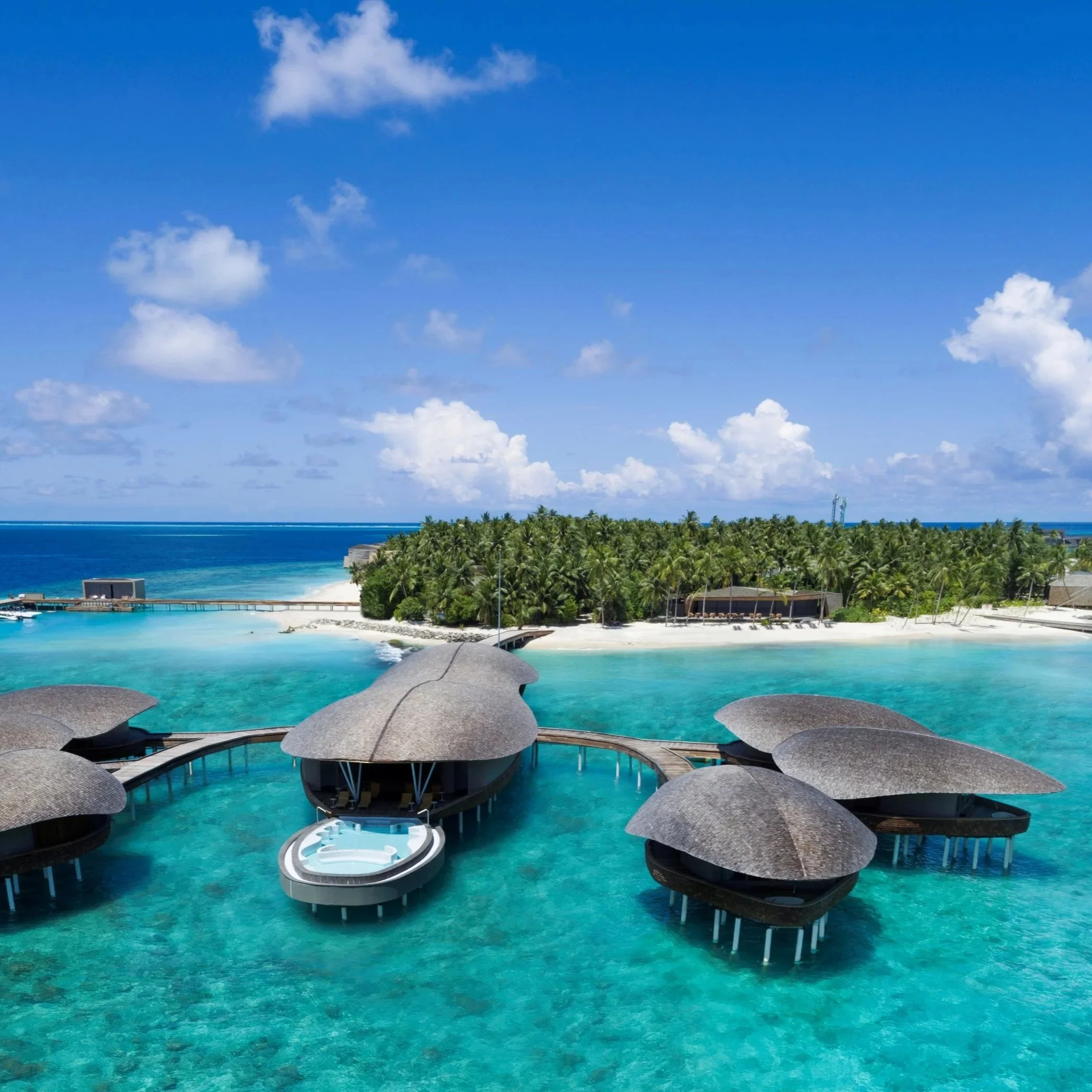 ST REGIS MALDIVES VOMMULI RESORT