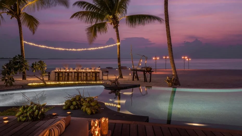 FSLG Private Island beach dinner 1.jpg