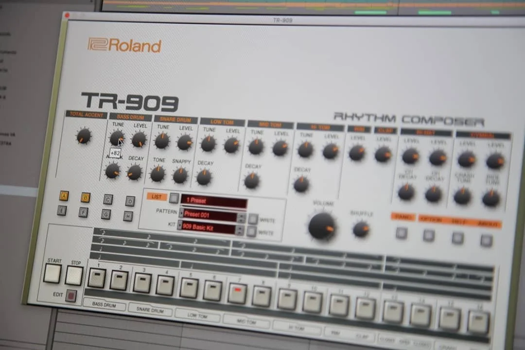 &iexcl;Innovar es nuestra consigna! Con nosotros tienes el plug-in de tu herramienta favorita.

Usa @roland_us con nosotros.