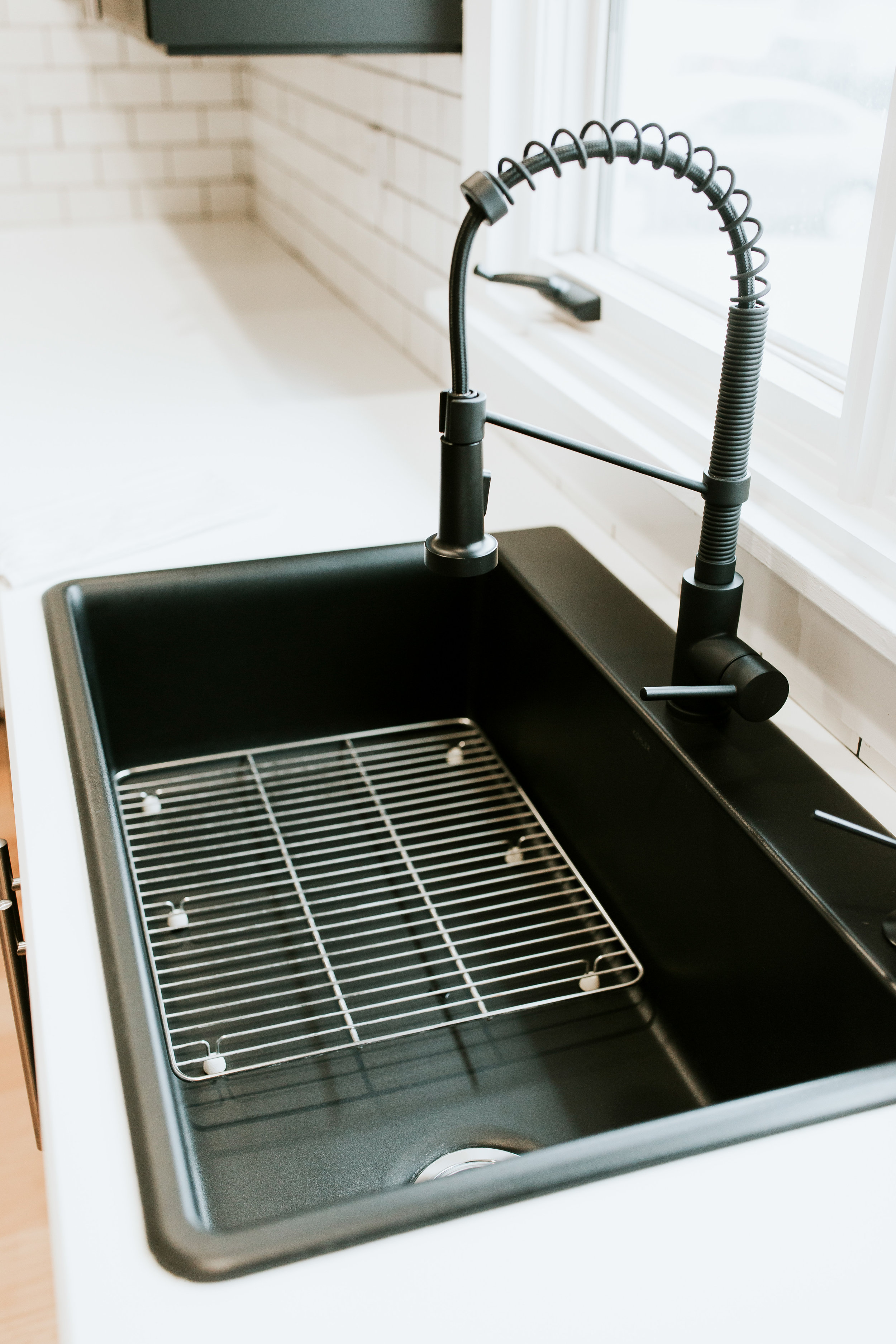 Full modern kitchen tour - Black sinks, black faucet, and white countertops