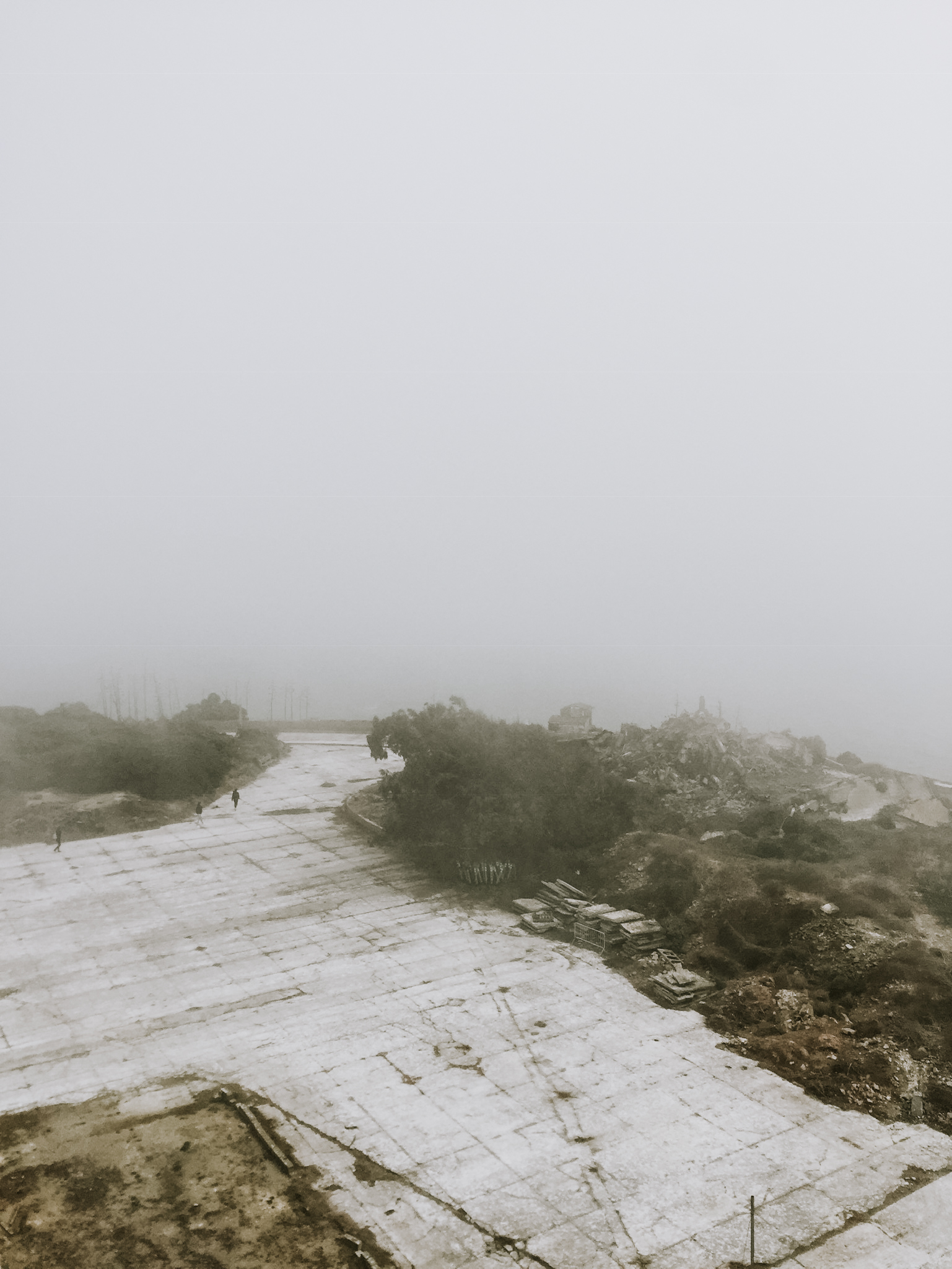 The foggy recreational area where the prisoners could be outside. Just beyond this area is a drop off to the bay