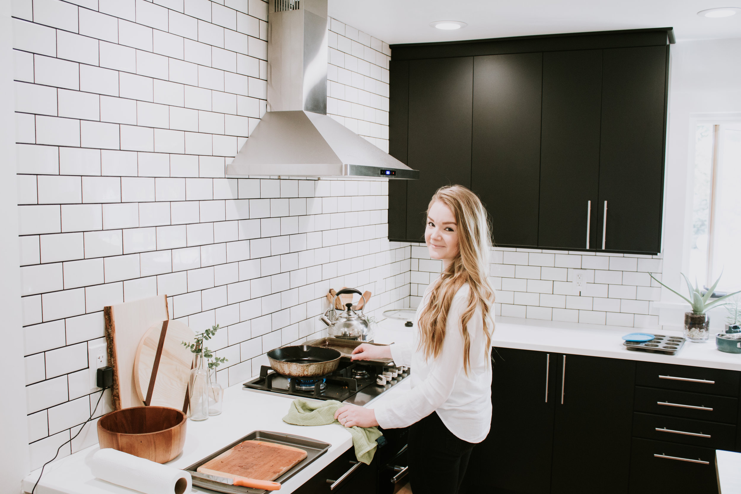 2018 in Review - What happened in our lives in 2018 - the behind the scenes of Refined Design - Our kitchen was featured on Apartment Therapy!
