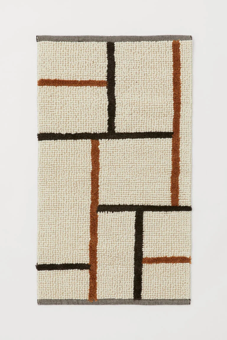 2.5'x4.5' RUG | originally $59.99 | SALE $41.99LOOOOVE!! Sale ends 11/29