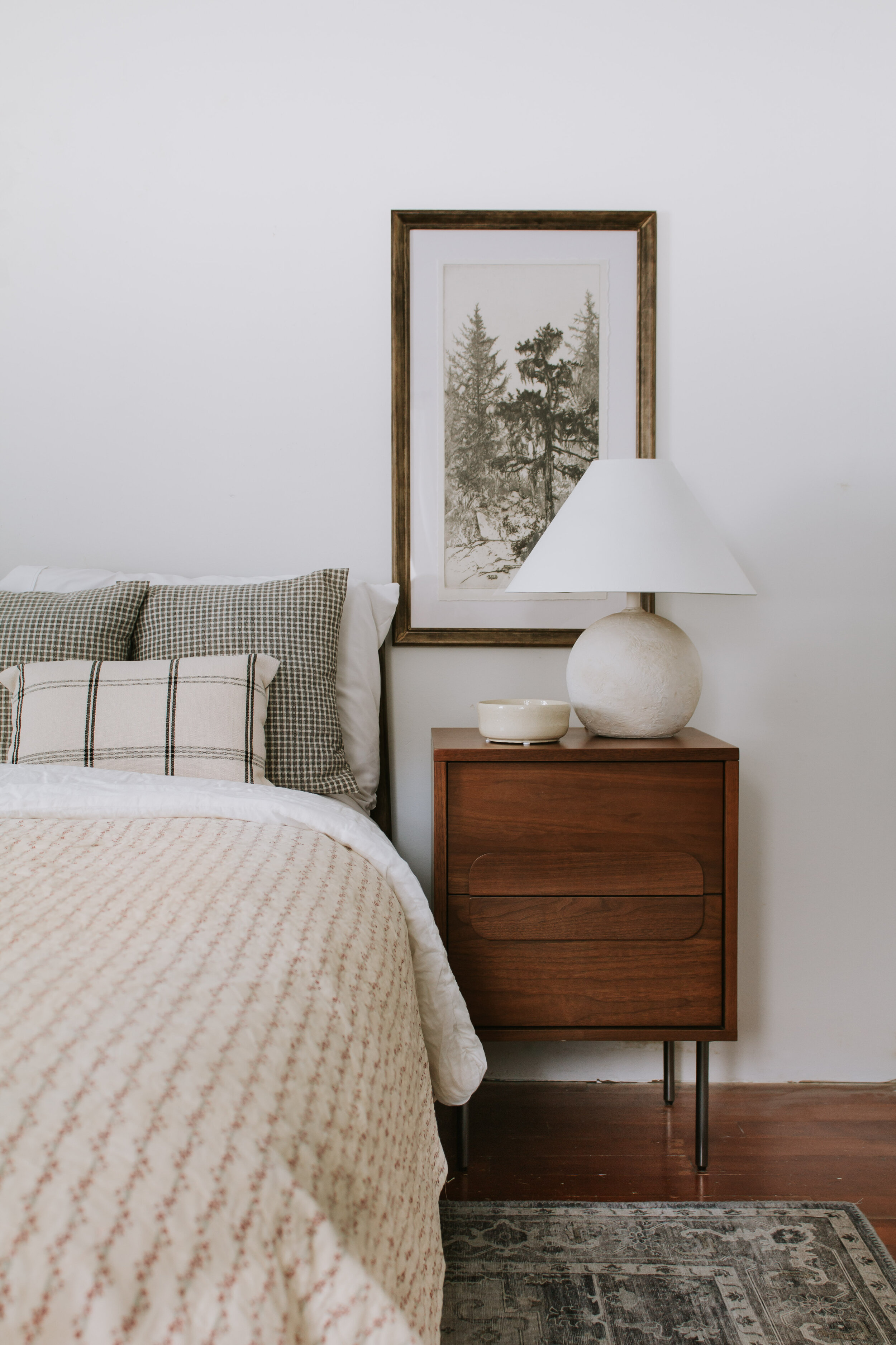 Notable Things: Our simple Christmas decor, Loloi x Chris Loves Julia rug, etched artwork, tapered candles DIY, and a hydrangea revival hack. | Nadine Stay