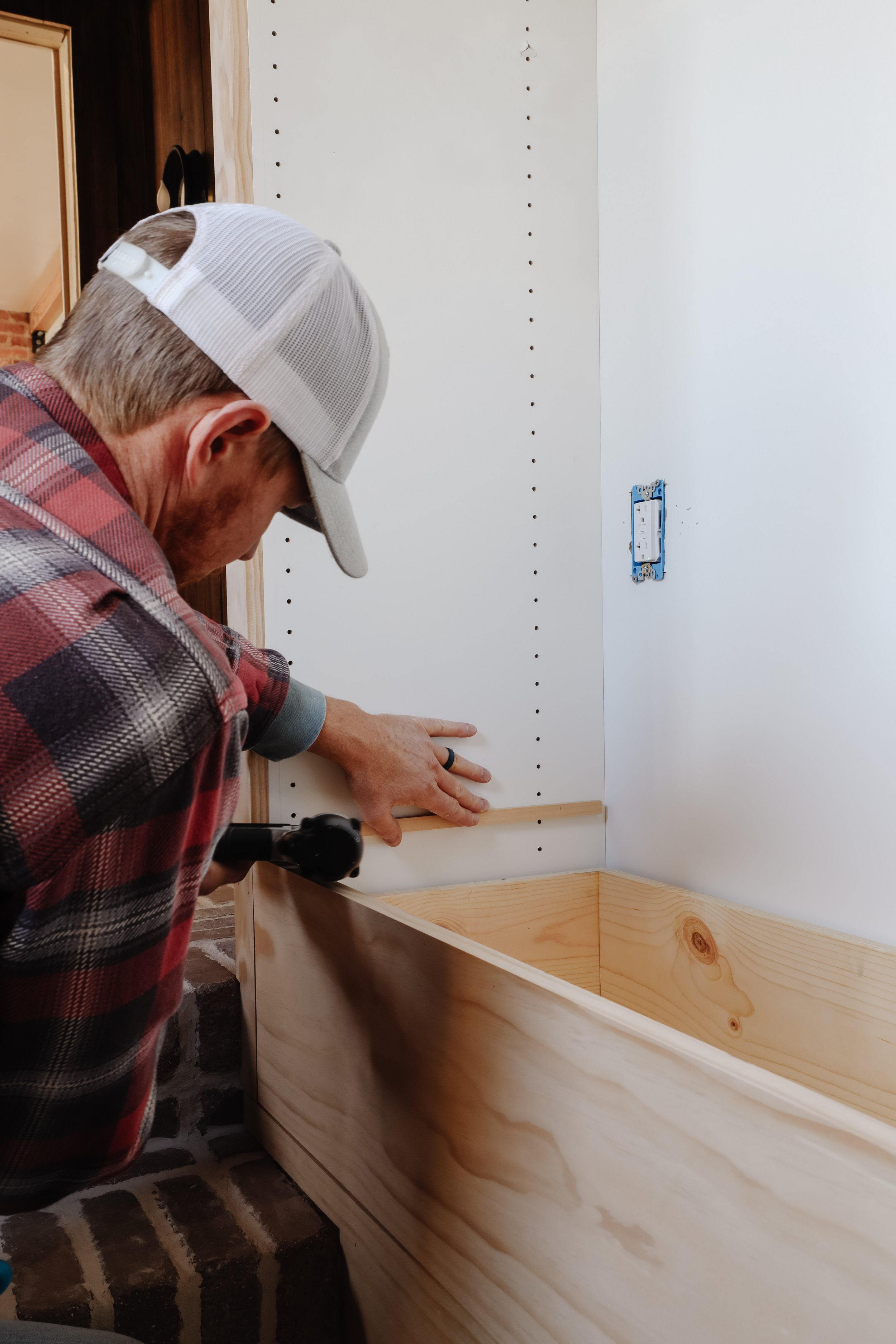 How to build inset drawers from scratch. DIY cabinet drawers. Wood soft close drawers on a mudroom closet. Built in cabinet with flush drawers. | Nadine Stay