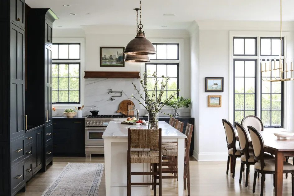 Answering your design questions (part 1) - Nadine Stay | Fixing your design dilemmas. How to mix multiple wood tones and colors in a room. Is box trim, picture frame moulding a fad or timeless? How to mix lights in Kitchen & dining room. (IMAGE VIA P