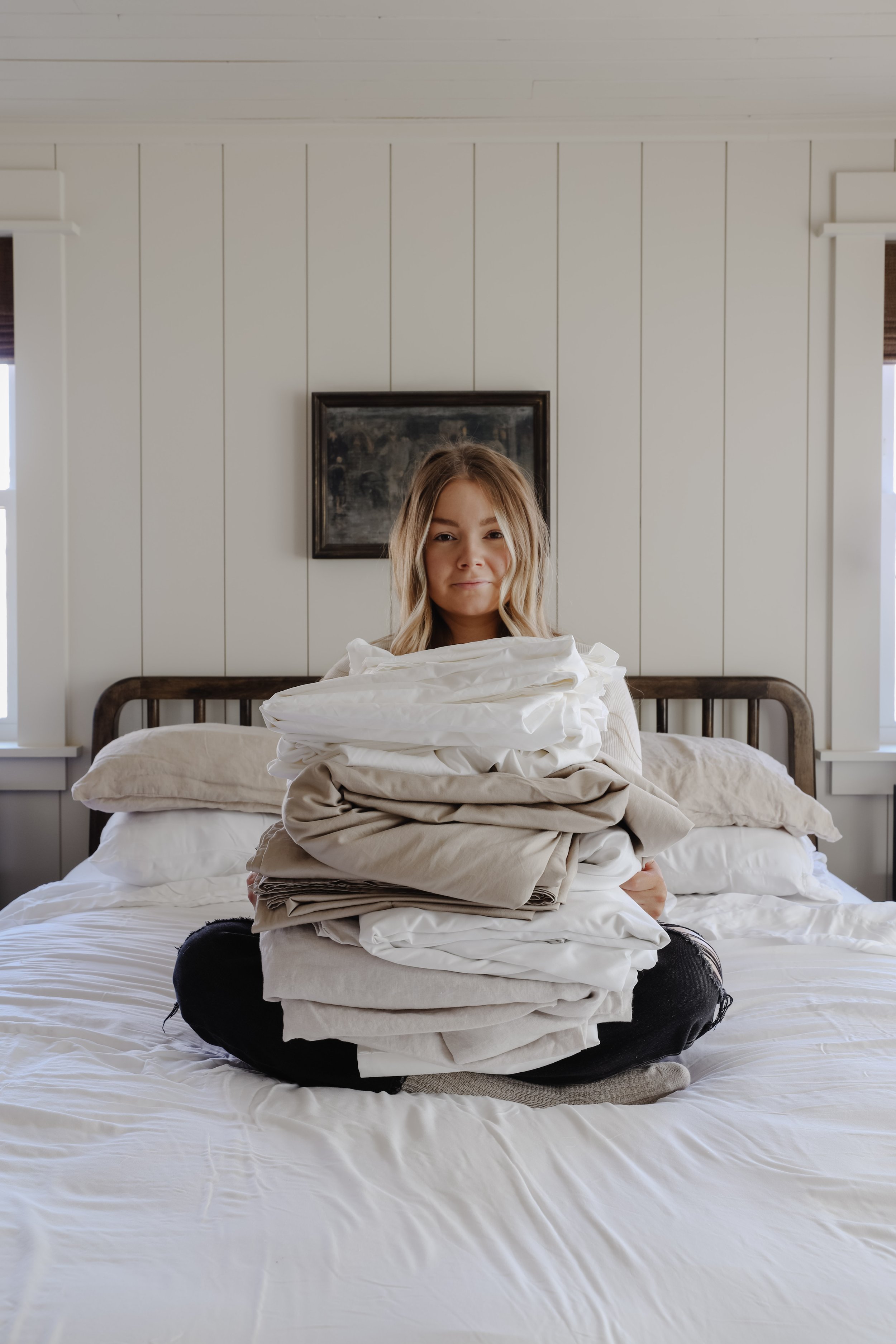 I tested sheets from the 4 most popular bedding brands - here's my favorite. Honest review of Boll & Branch, Brooklinen, Cozy Earth, and Quince sheets. How to pick the right sheet fabric for you. The best sheets for hot sleepers and cold sleepers.