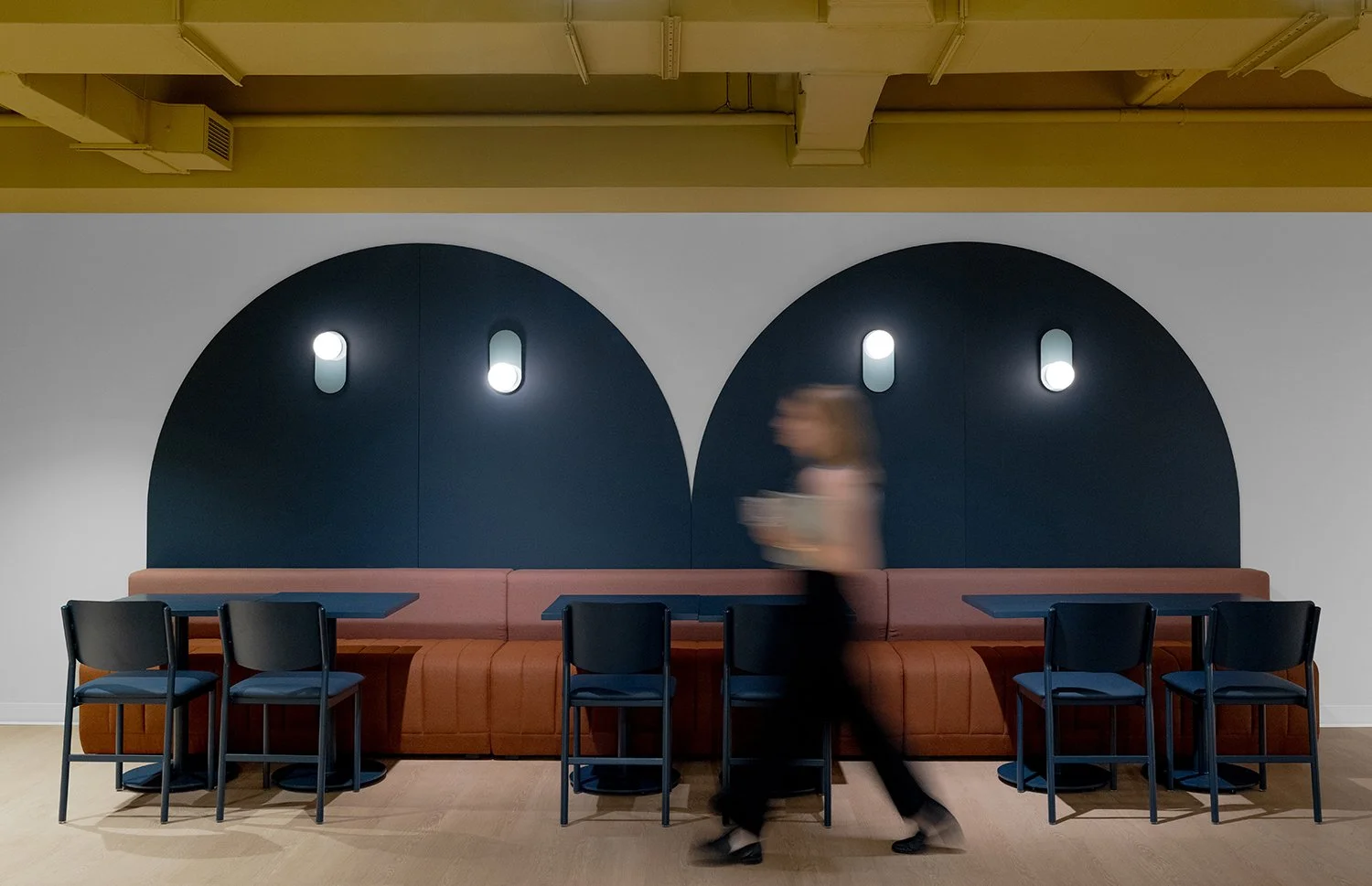 Resto | Hedofis at Square Victoria | Folio Design | Yanick Lesperance | Montreal, QC