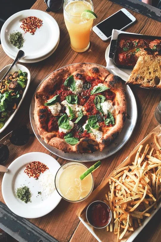 The Yogi’s Guide to Eating Out Consciously